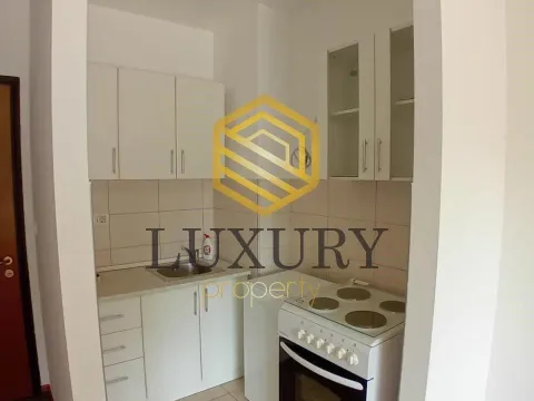 Prodaja, garsonjera, 30m², City Kvart, Podgorica - image 6