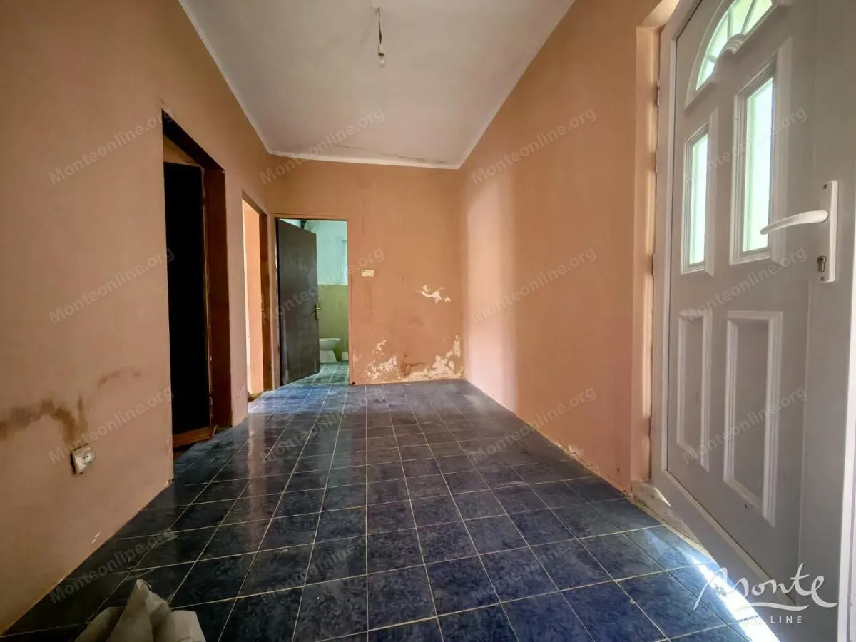 Prodaja, kuća, 180m², Trebešin, Herceg Novi