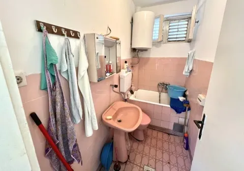 Sale, house, 80m², Šušanj, Bar - image 9