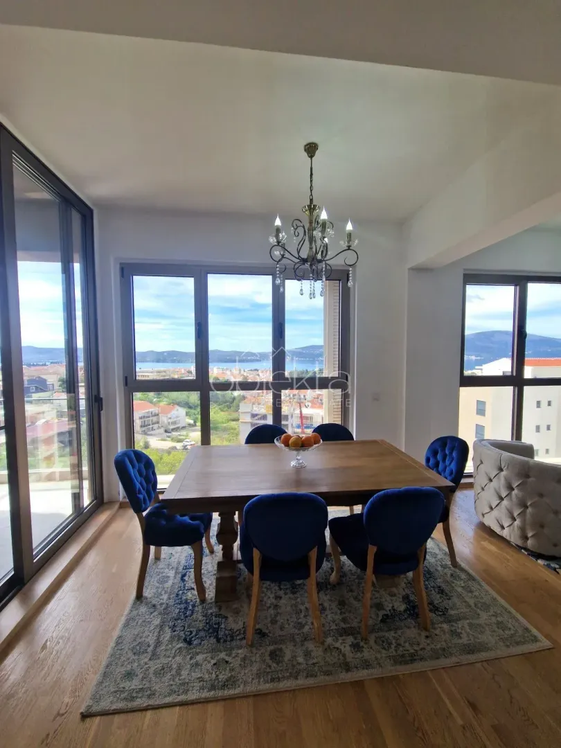 Izdavanje, stan, 120m², Tivat, Crna Gora