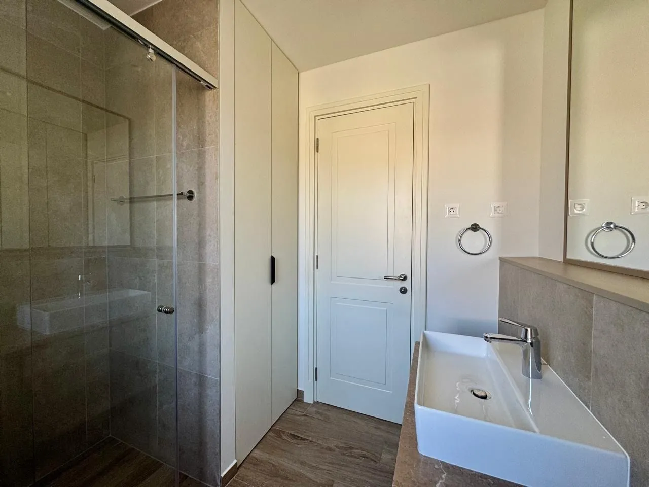 Rent, three bedroom apartment, 186m², Luštica Bay, Tivat