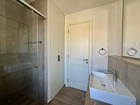 Rent, three bedroom apartment, 186m², Luštica Bay, Tivat - image 16