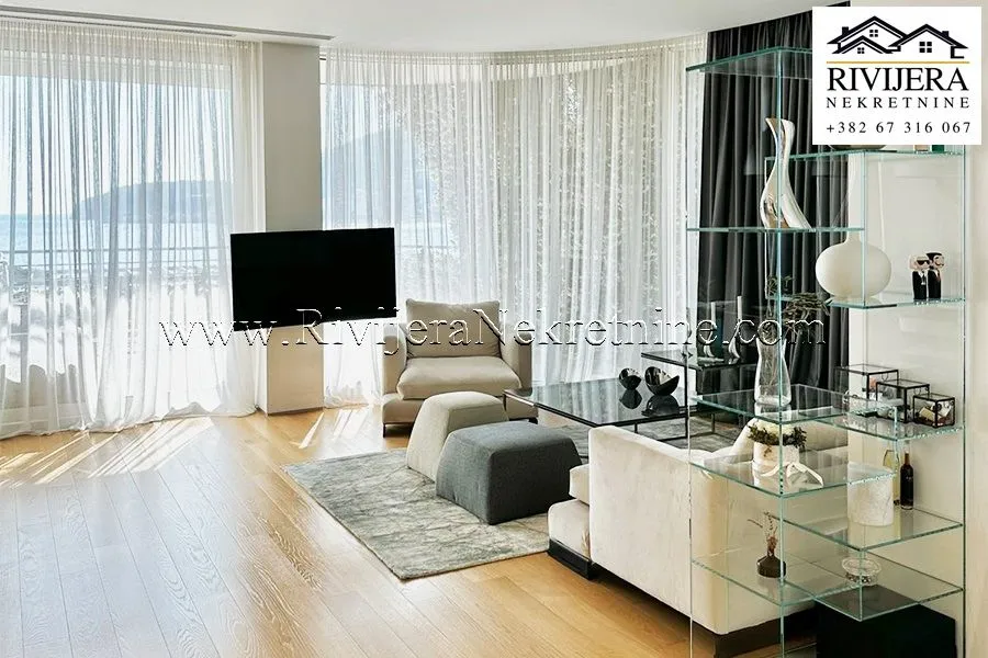 Sale, two bedroom apartment, 159m², Centar, Budva