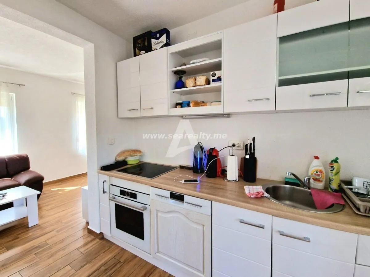 Rent, house, 300m², Krimovica, Kotor