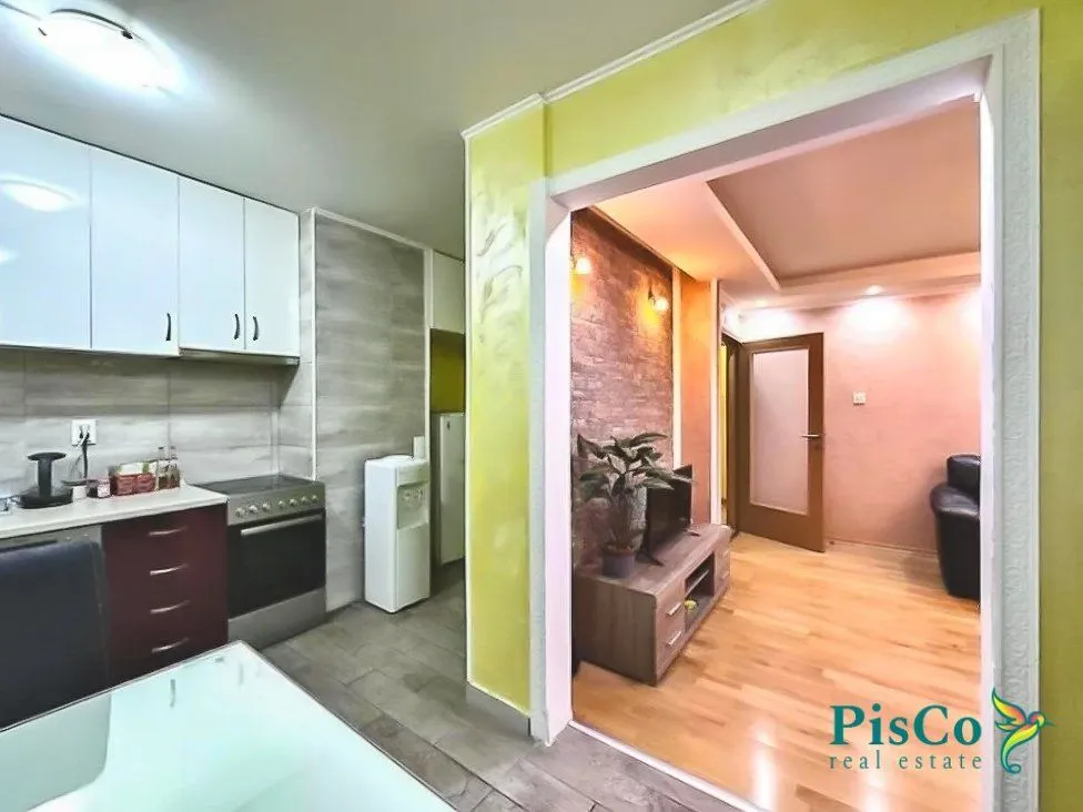 Izdavanje, dvosoban stan, 60m², Blok 5, Podgorica