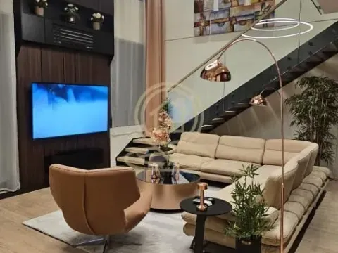 Izdavanje, četvorosoban stan, 161m², Savski Venac, Beograd - image 2