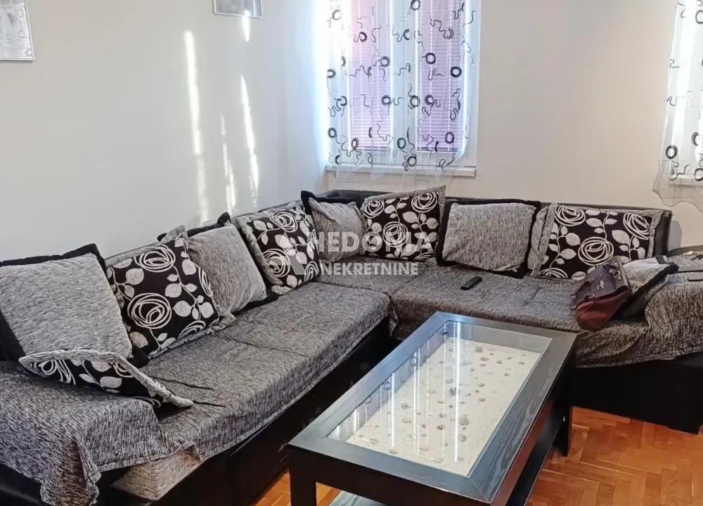 Prodaja, trosoban stan, 56m², Karaburma, Palilula Sve Podlokacije