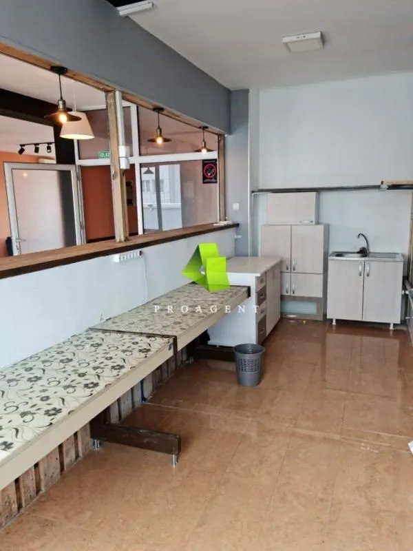 Rent, office space, 91m², Medijana, Niš
