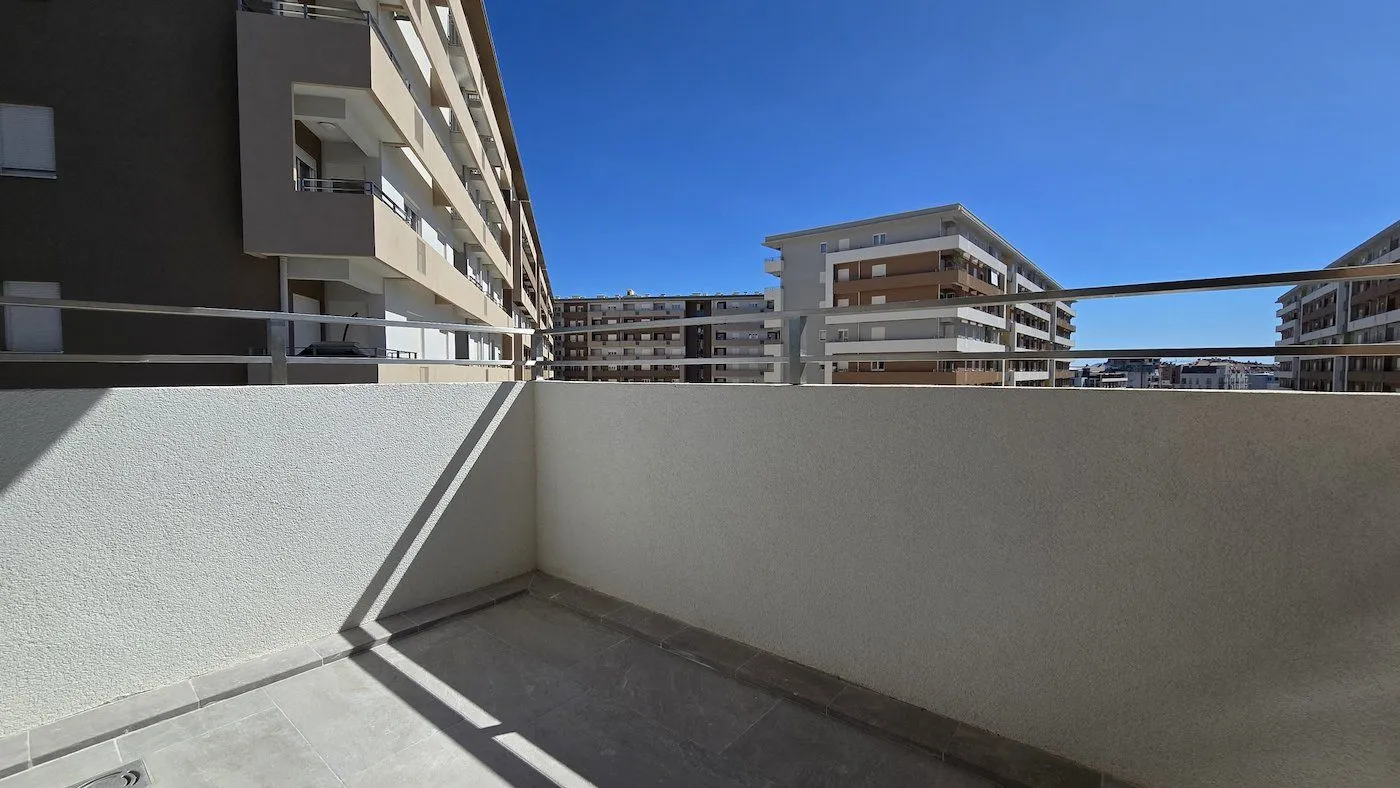 Rent, office space, 93m², Central Point, Podgorica