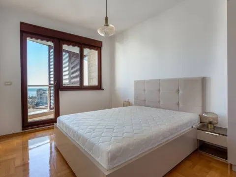 Prodaja, dvosoban stan, 95m², Bečići, Budva - image 5