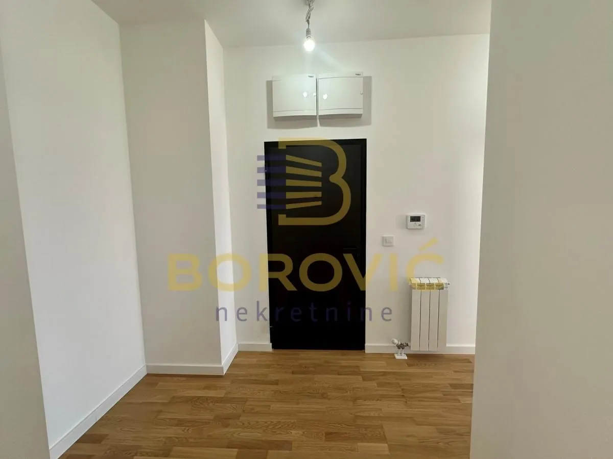 Prodaja, četvorosoban stan, 124m², Karaburma, Palilula Sve Podlokacije