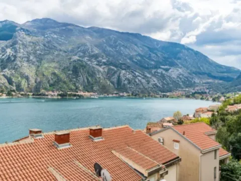 Prodaja, dvosoban stan, 50m², Muo, Kotor - image 4