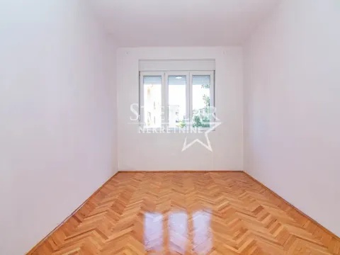Izdavanje, poslovni prostor, 69m², Centar, Podgorica - image 7