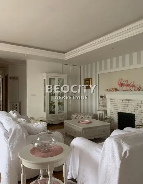 Izdavanje, trosoban stan, 105m², Autokomanda, Voždovac Sve Podlokacije