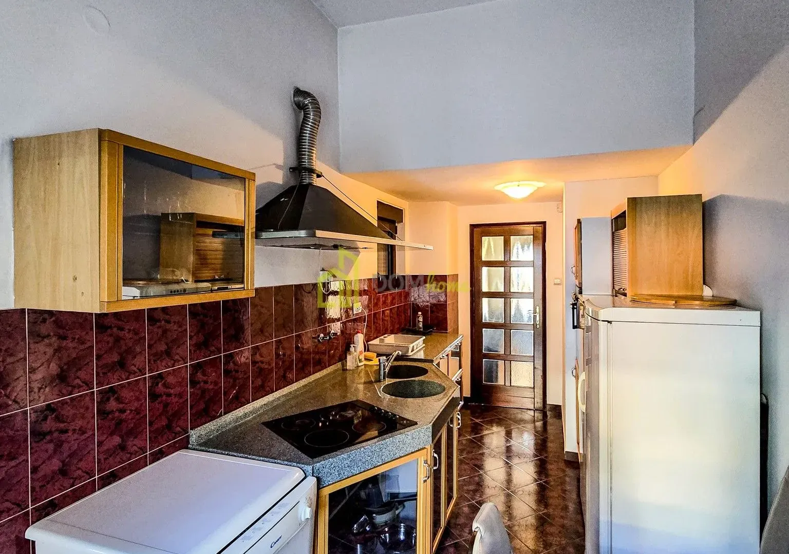 Rent, house, 380m², Gorica C, Podgorica