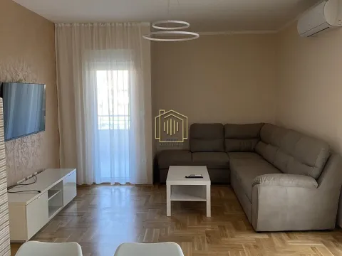 Izdavanje, jednosoban stan, 55m², Zabjelo, Podgorica