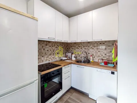 Izdavanje, dvosoban stan, 74m², Pobrežje, Podgorica - image 12