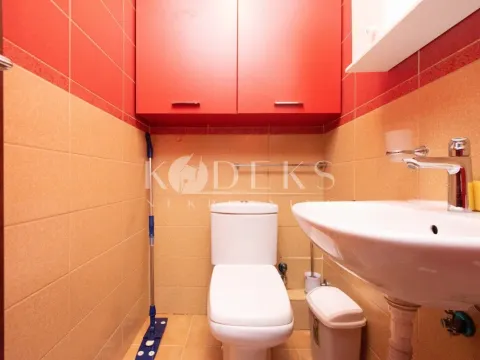 Rent, two bedroom apartment, 73m², Dalmatinska ulica, Podgorica - image 11