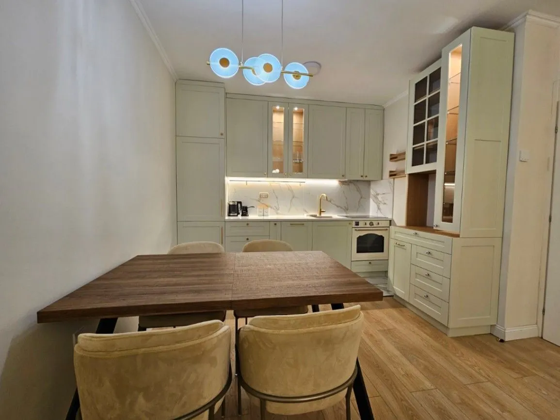 Izdavanje, dvosoban stan, 65m², Preko Morače, Podgorica