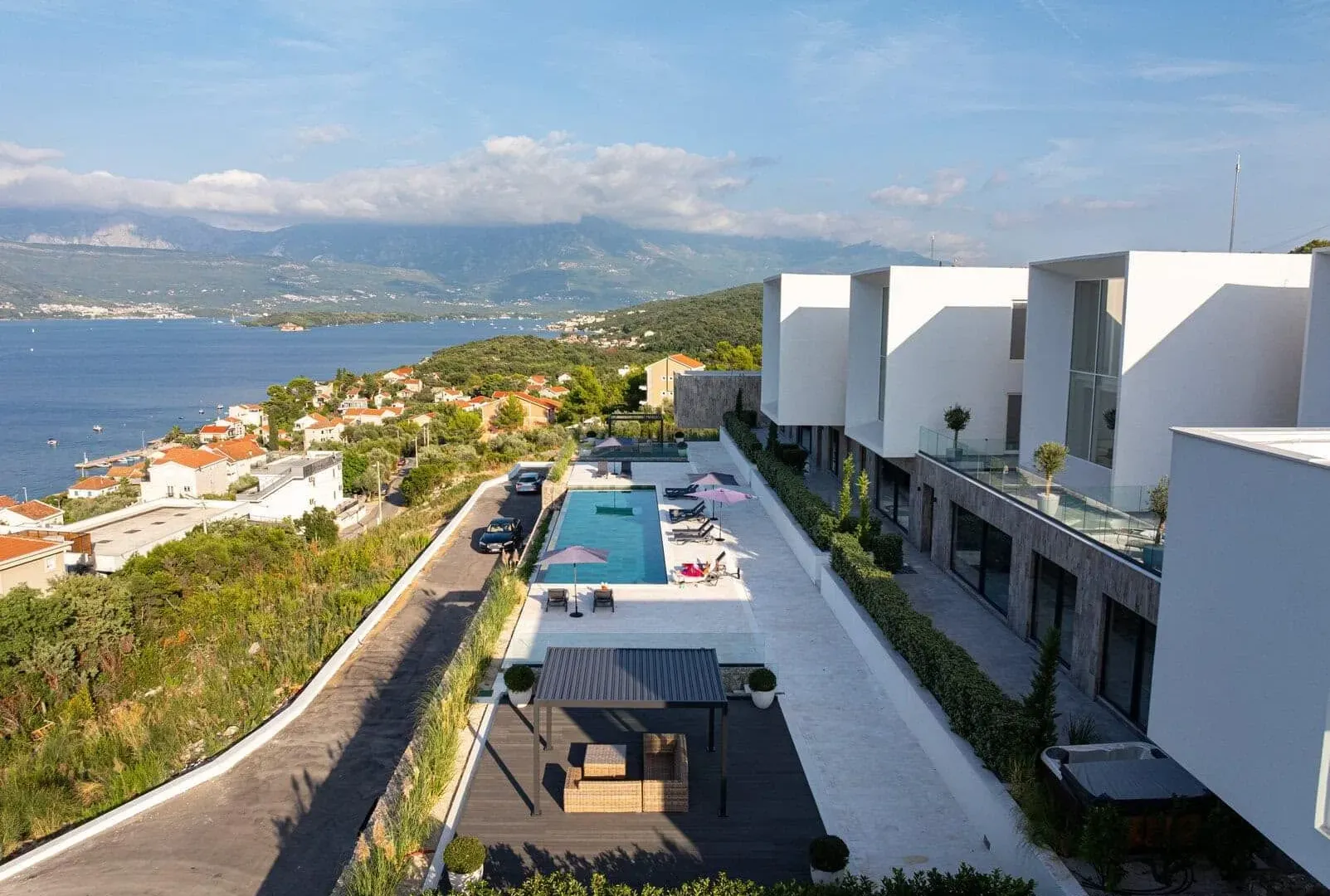Rent, one bedroom apartment, 144m², Krašići, Tivat