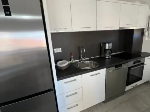 Izdavanje, stan, 70m², Dobre Vode, Bar - image 6