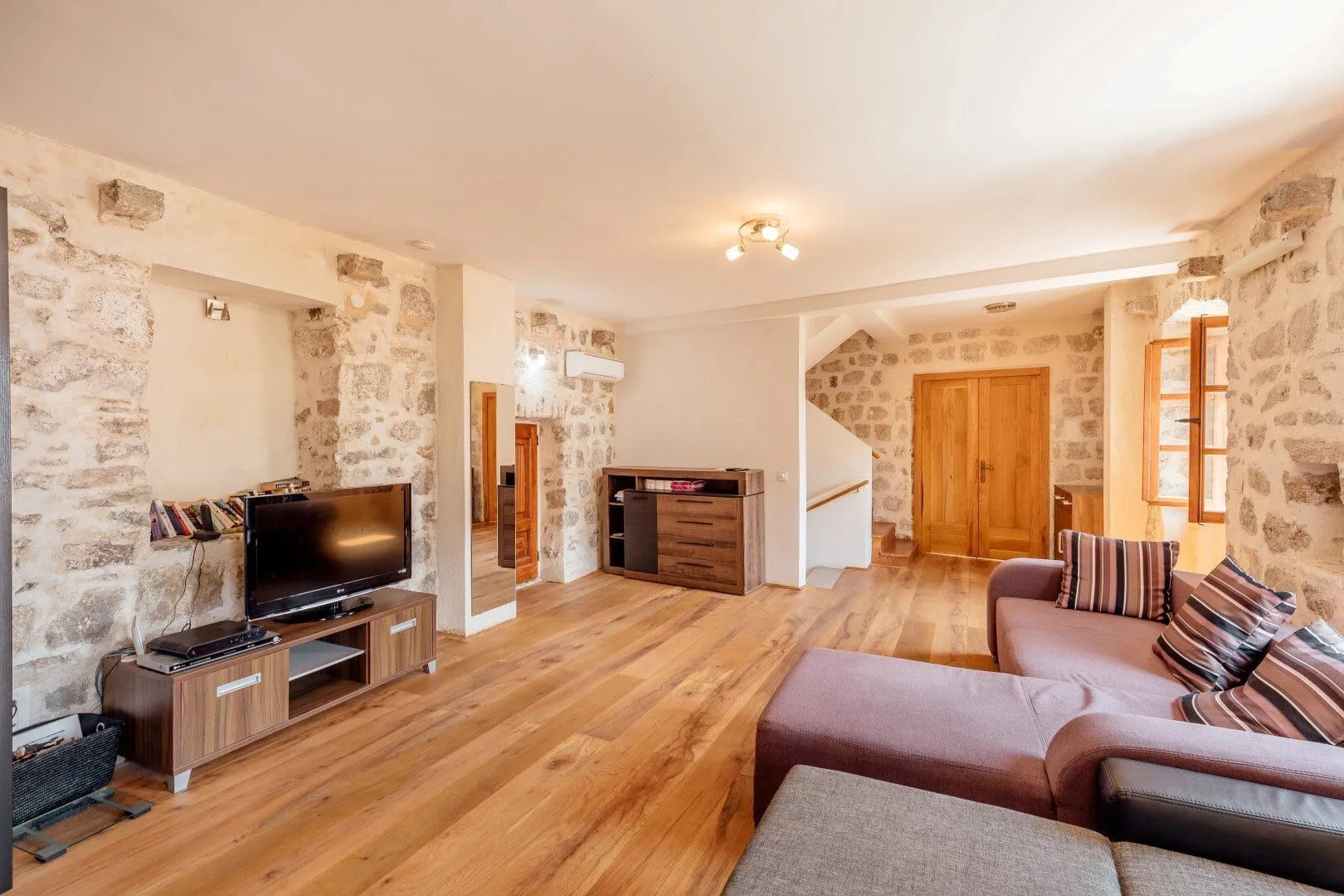 Sale, house, 484m², Perast, Kotor
