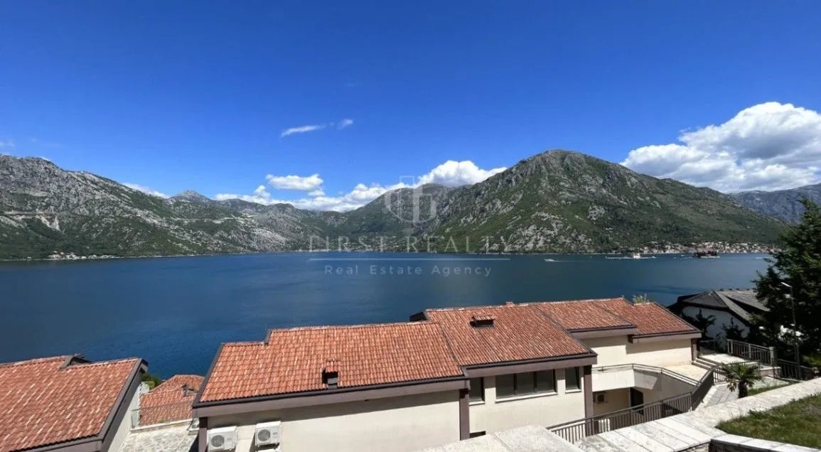 Sale, two bedroom apartment, 68m², Kostanjica, Kotor