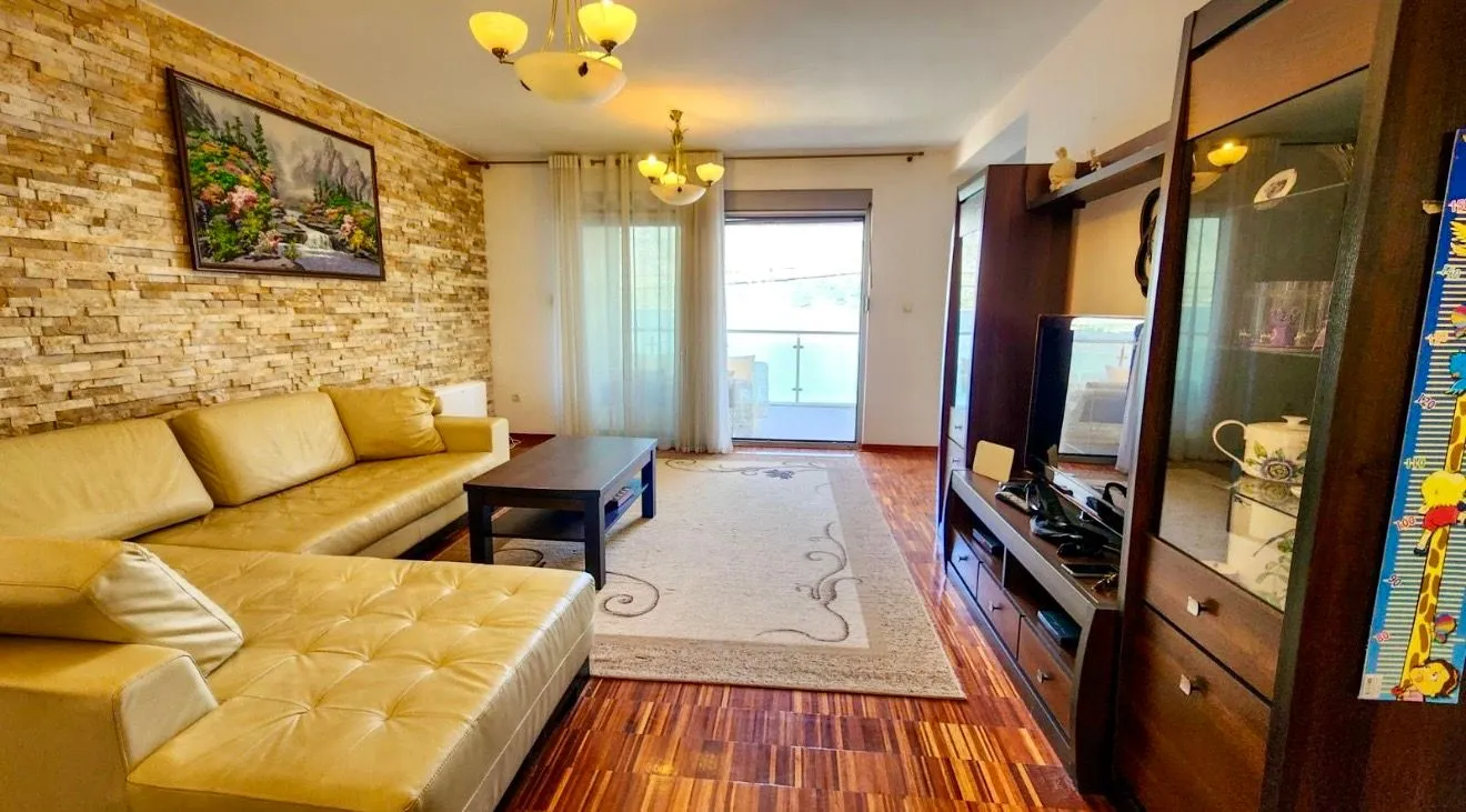 Sale, two bedroom apartment, 105m², Stoliv, Kotor