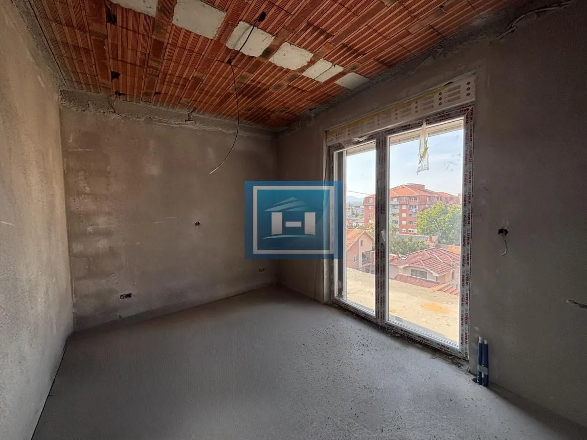 Prodaja, jednosoban stan, 65m², Centar, Jagodina