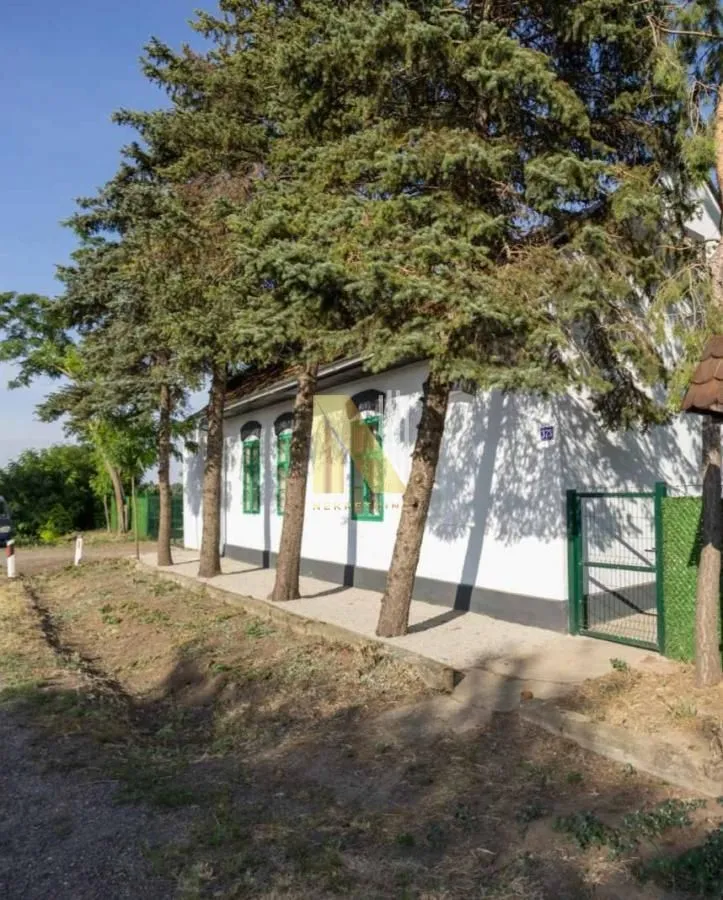 Prodaja, kuća, 275m², Srbobran, Novi Sad