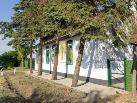 Sale, house, 275m², Srbobran, Novi Sad