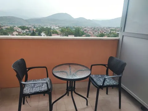 Izdavanje, jednosoban stan, 55m², City Kej, Podgorica - image 12