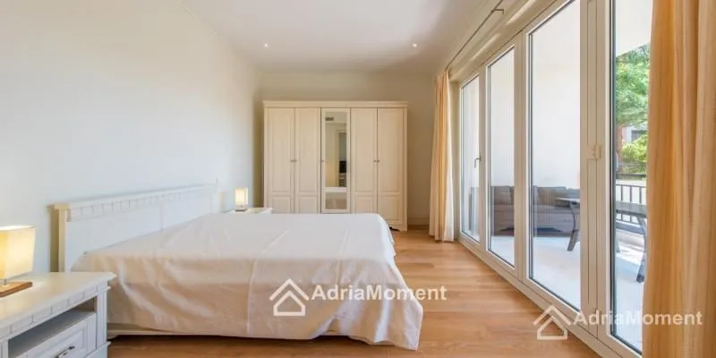 Sale, two bedroom apartment, 148m², Tivat, Crna Gora