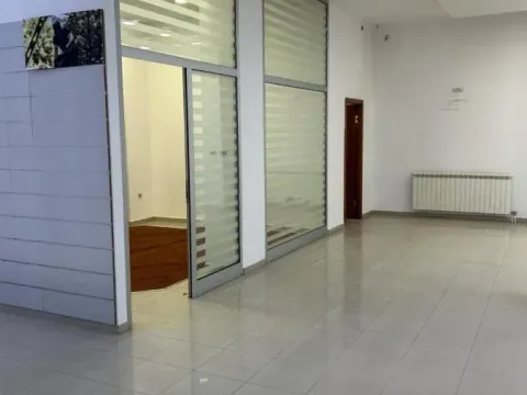 Izdavanje, poslovni prostor, 250m², Centar Sve Podlokacije, Beograd - image 3
