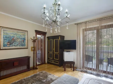 Prodaja, kuća, 497m², Prčanj, Kotor - image 29