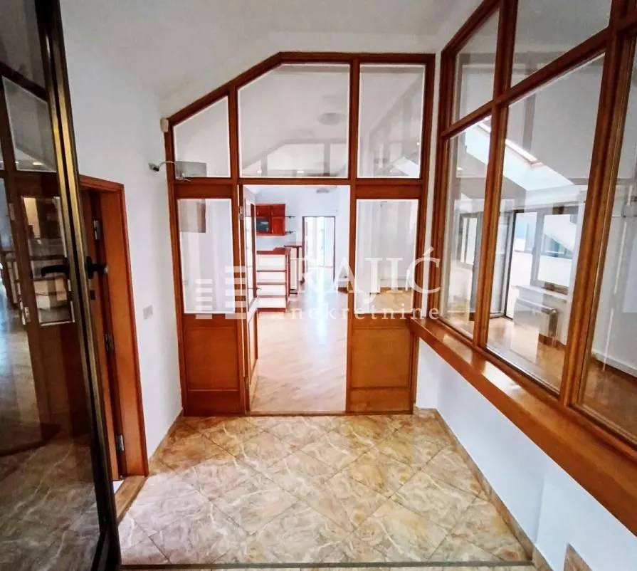 Rent, office space, 165m², Slavija, Vračar Sve Podlokacije