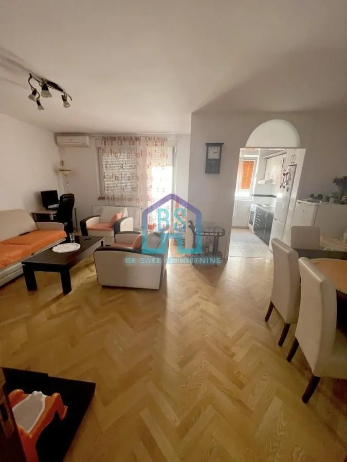 Prodaja, trosoban stan, 72m², Podbara, Novi Sad Sve Podlokacije