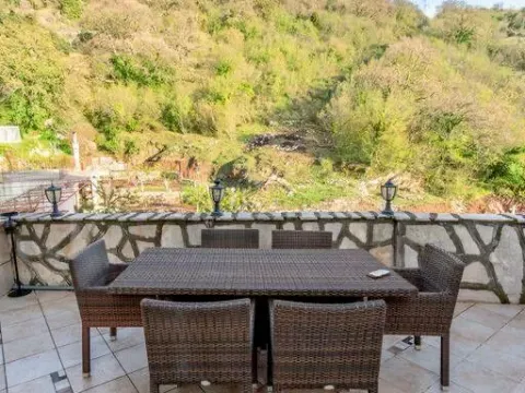 Rent, house, 300m², Bečići, Budva - image 5