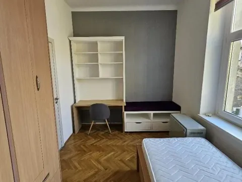 Rent, two bedroom apartment, 32m², Stari Grad, Beograd - image 11