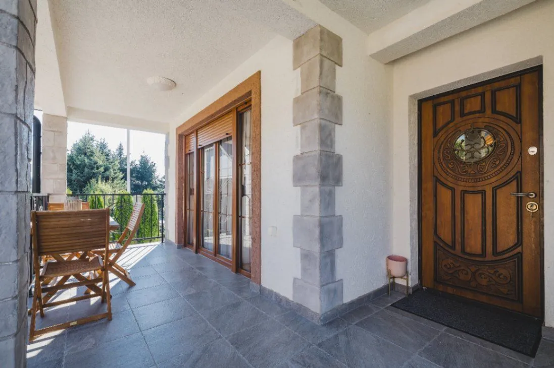 Izdavanje, kuća, 125m², Smailagića Polje, Kolašin