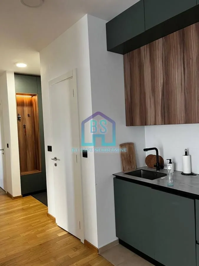 Prodaja, trosoban stan, 67m², Sajmište, Novi Sad