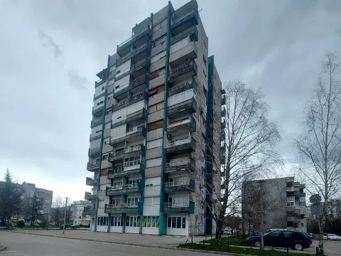 Prodaja, dvosoban stan, 67m², Centar, Nikšić - image 18