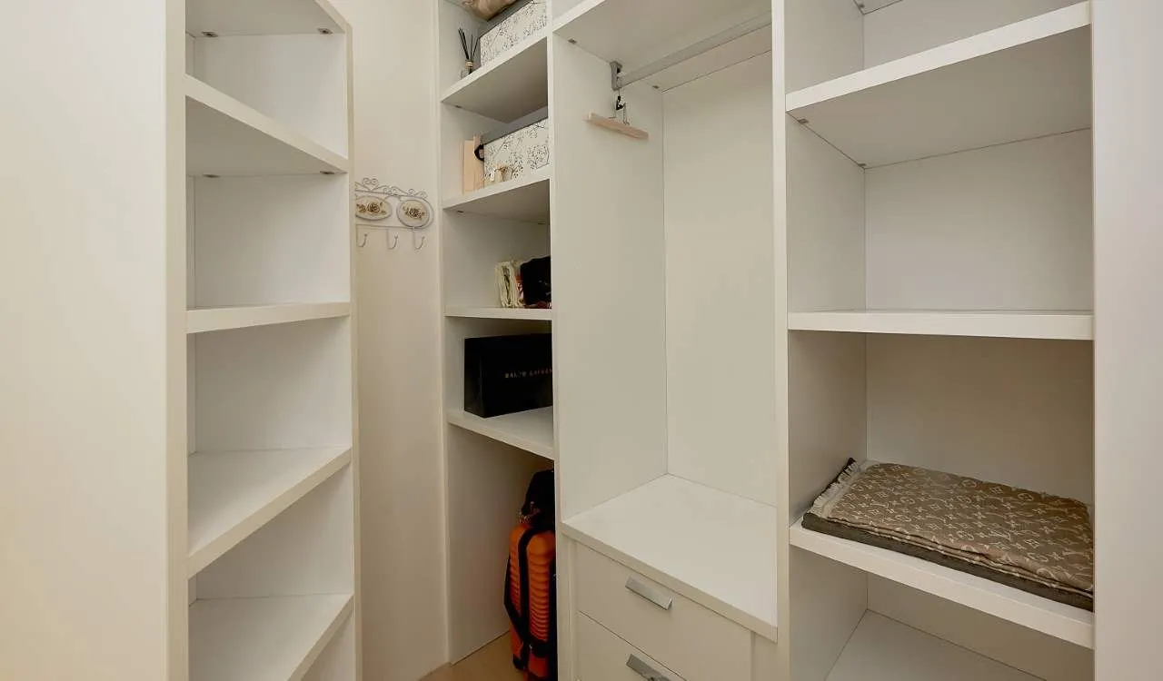 Prodaja, trosoban stan, 150m², Bečići, Budva