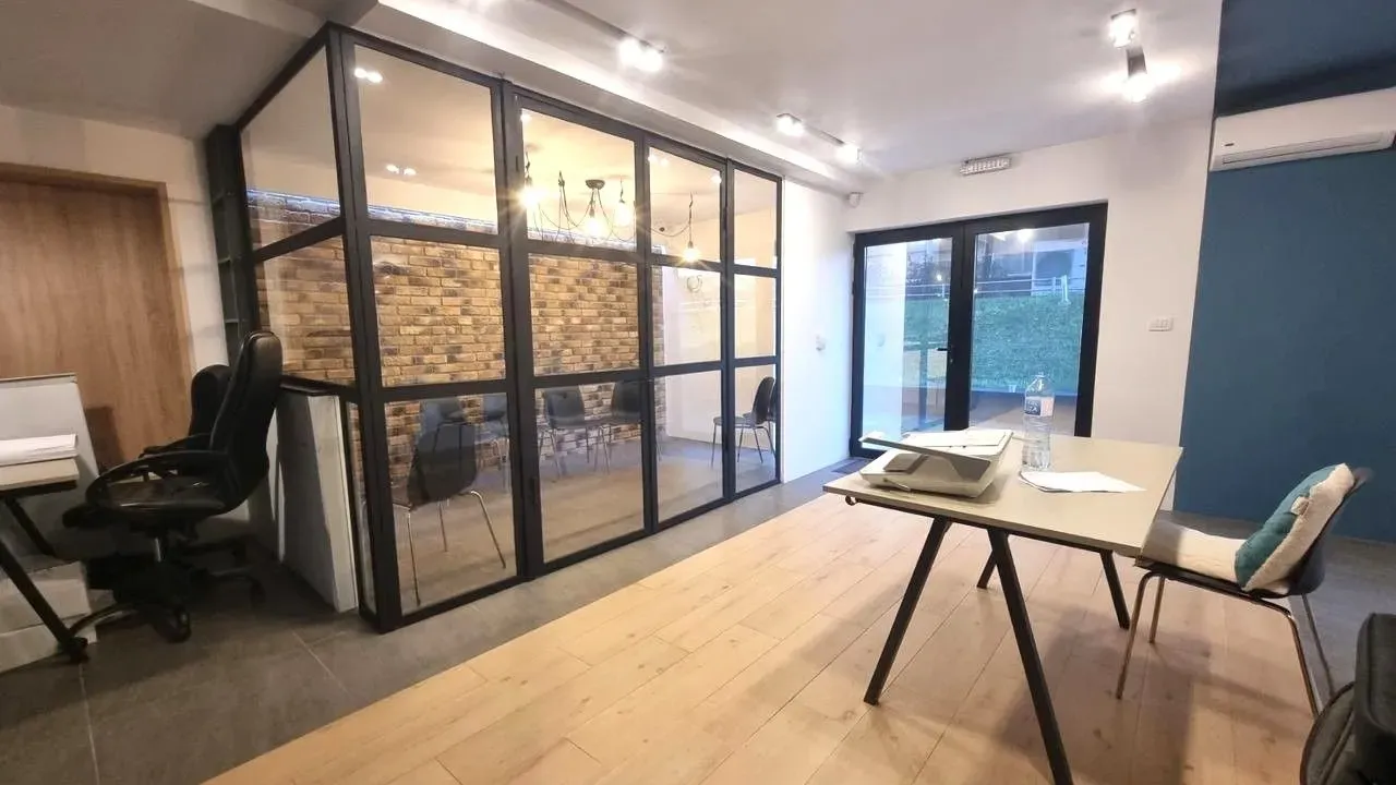 Izdavanje, poslovni prostor, 43m², Momišići, Podgorica