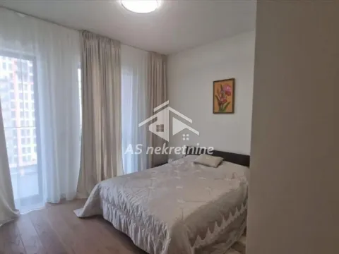 Izdavanje, četvorosoban stan, 112m², Savski Venac, Beograd - image 5