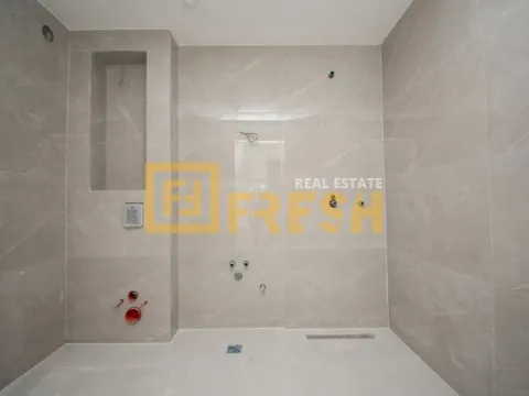 Prodaja, četvorosoban stan, 206m², Momišići, Podgorica - image 7