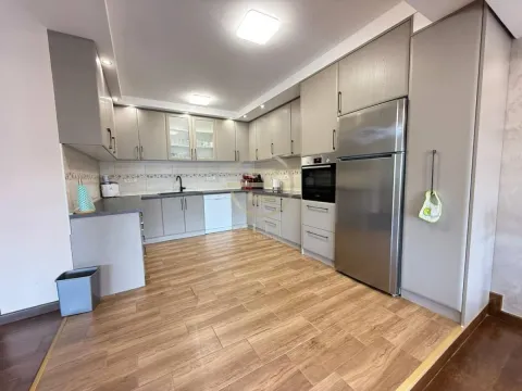 Prodaja, kuća, 443m², Sremska Kamenica, Petrovaradin - image 22