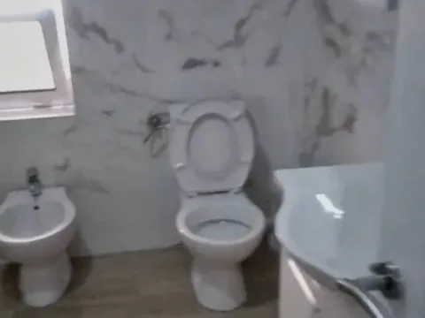 Izdavanje, trosoban stan, 150m², Gradiošnica, Tivat - image 9