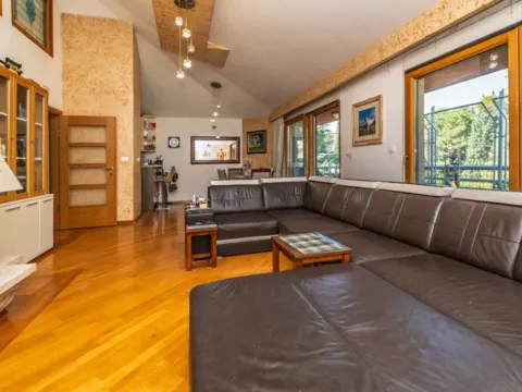 Sale, three bedroom apartment, 136m², Centar, Podgorica - image 5