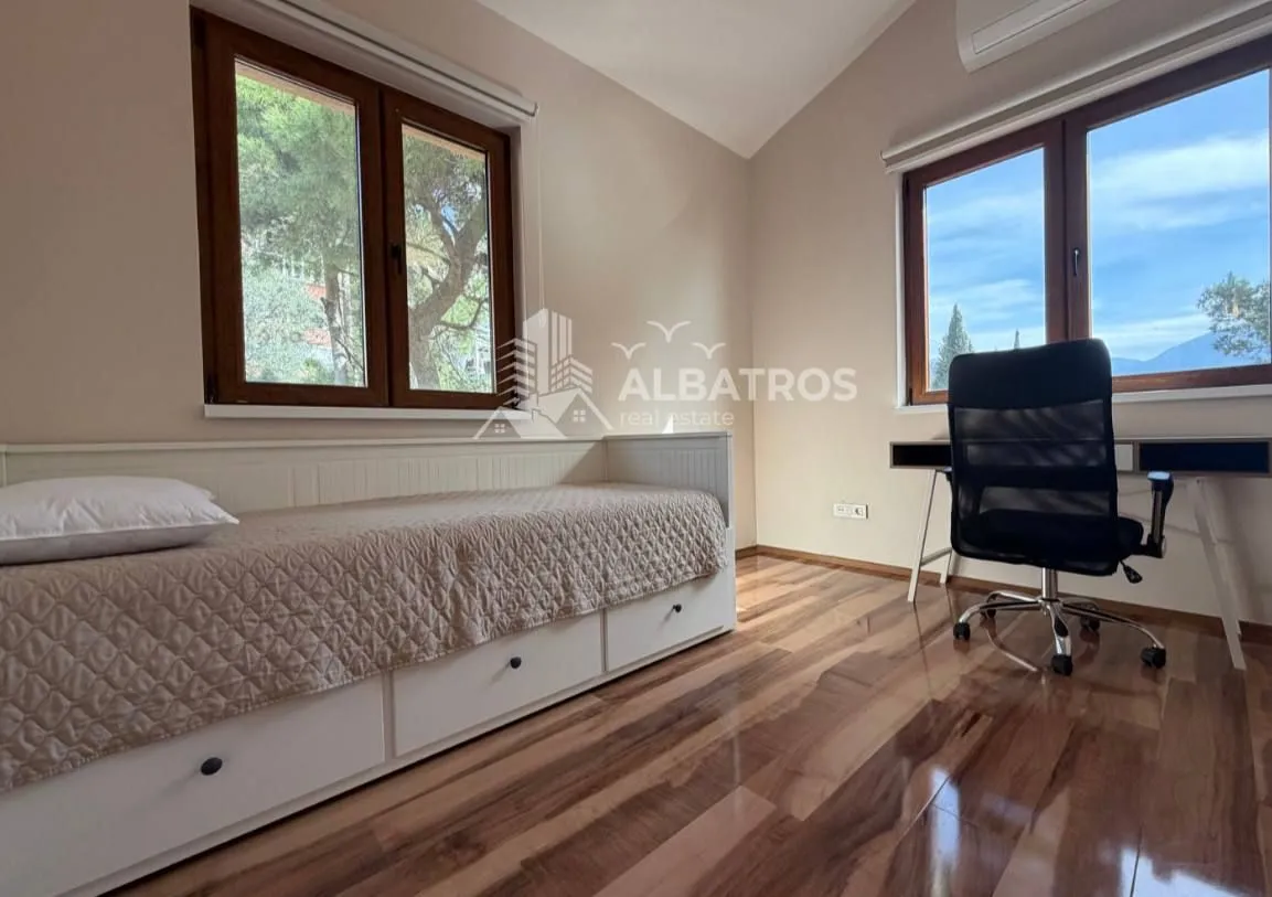 Sale, house, 240m², Bar, Crna Gora